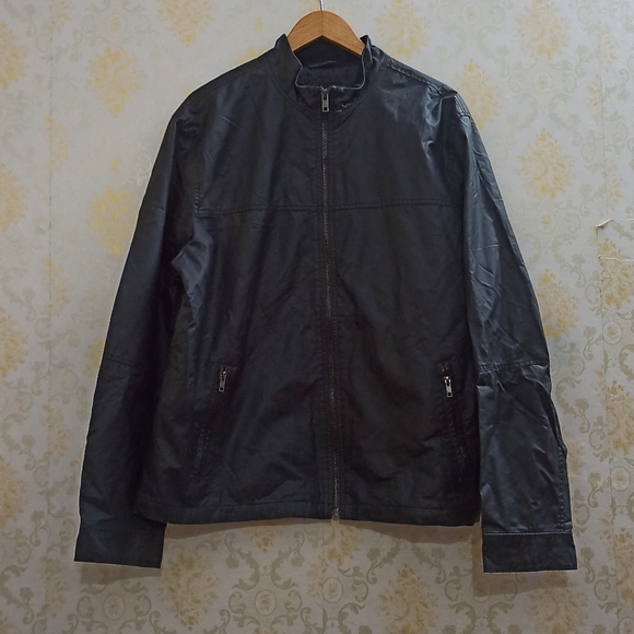 Banana Republic - Picture 2 of 7